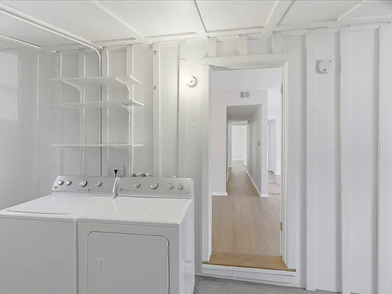1020 Heap Ave — Photo 8