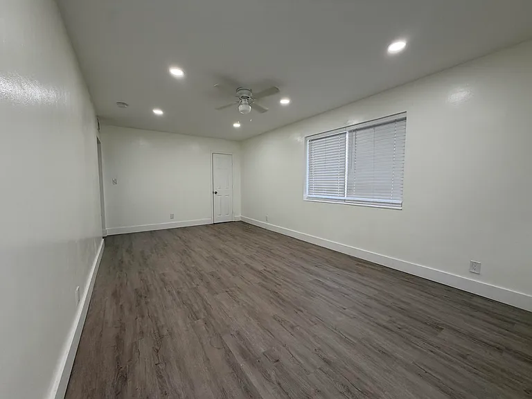 1853 Madison St #1 — Photo 3