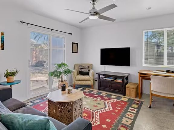 2nd image of 3347 E Seneca St #4