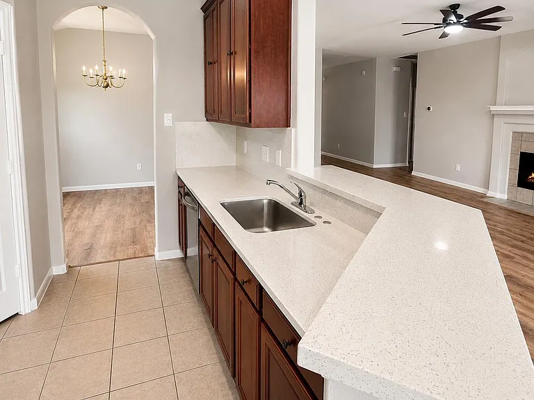 5817 Village Grove Dr — Photo 18
