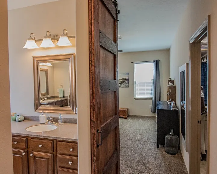 1155 Santiago St — Photo 20