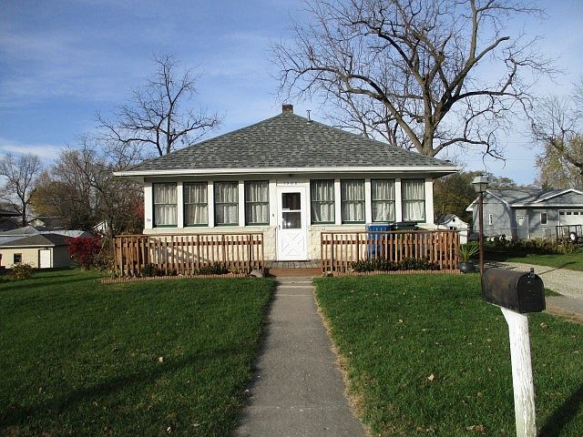 1508 Lincoln
