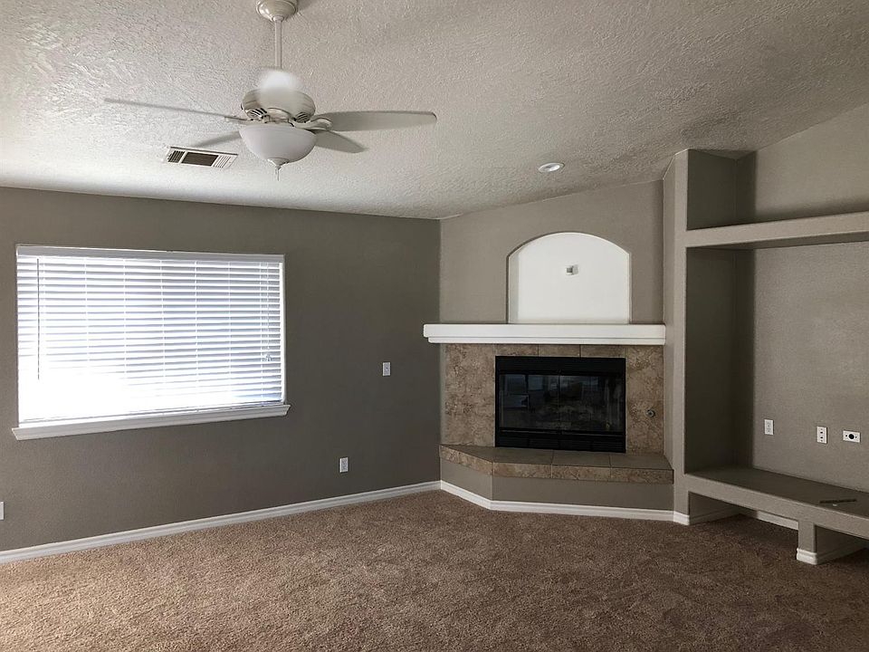2nd image of 17644 Seaforth St