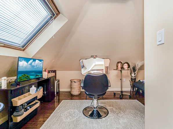 14 Walnut Place image 43 of 47