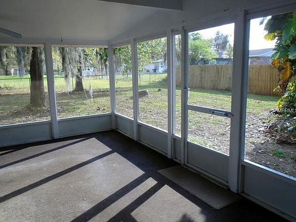4th image of 1022 Wildwood W