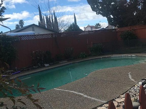 3rd image of 1486 Cottonwood Dr