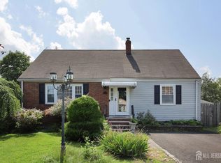 91 Boehmhurst Ave, Sayreville, NJ