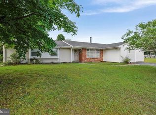 2420 Pinefield Rd, Waldorf, MD 20601