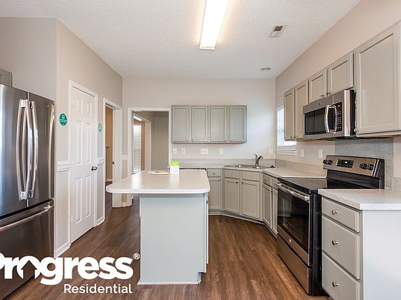 5th image of 8627 Warwick Crest Ln