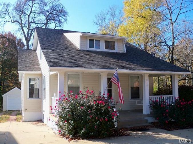 1st image of 816 W Lockwood Ave