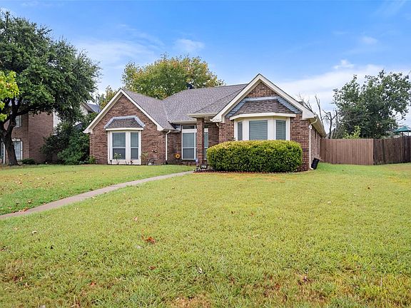 2nd image of 4241 Briar Hill Dr