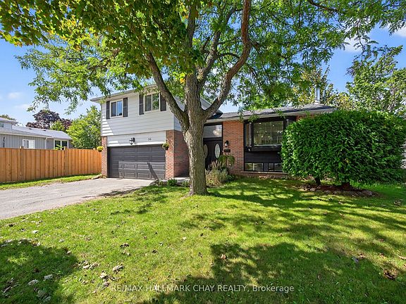 3rd image of 56 Briar Rd
