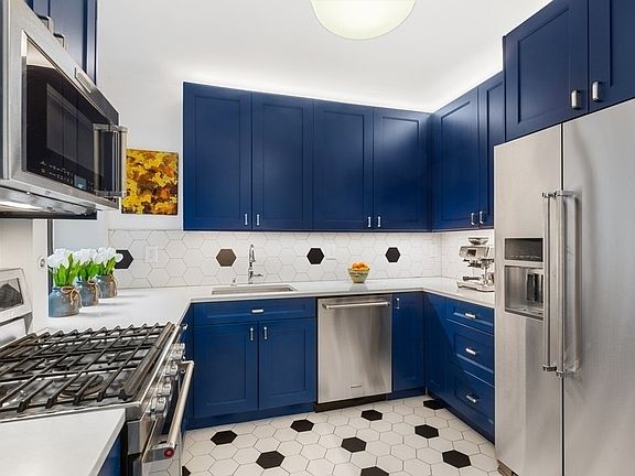 4th image of 160 W 95th St APT 2A