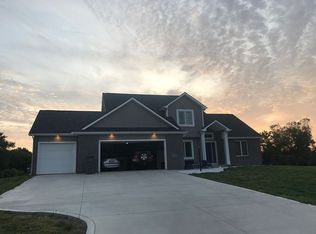 12095 Hamill Ct, Milford, IN