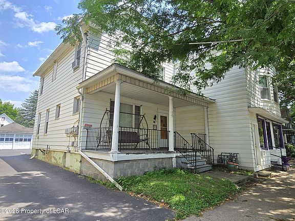 4th image of 133 Division St