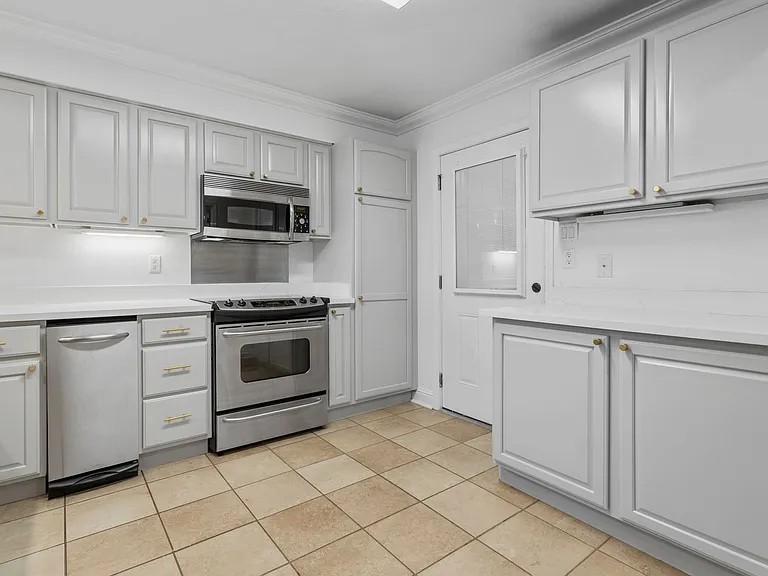 717 Bienville Blvd #B2 — Photo 9
