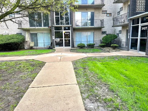 3133 Bernice Rd APT 2, Lansing, IL 60438