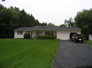 740 Towerview Dr, Newtown, PA 18940