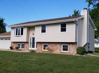 356 S Central St, El Paso, IL 61738
