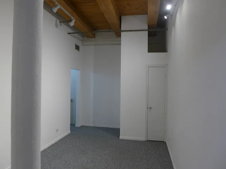 Old Franklin Building — Photo 35
