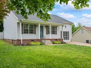 1712 University Dr, Columbia, TN 38401