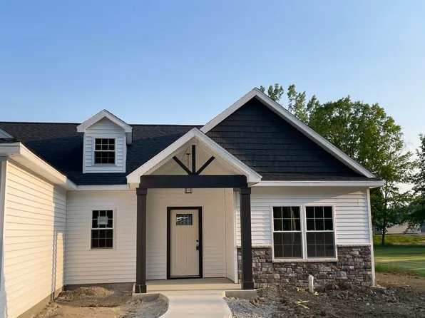 851 W Dogwood Dr, Columbia City, IN 46725