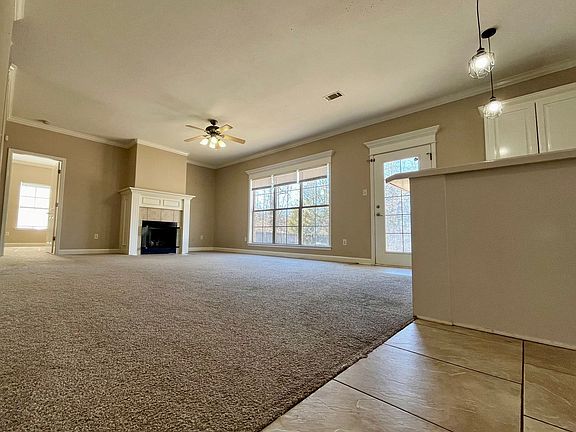 2nd image of 12 Weatherwood Dr #12