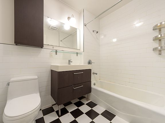 5th image of 92 Scholes St APT 1F