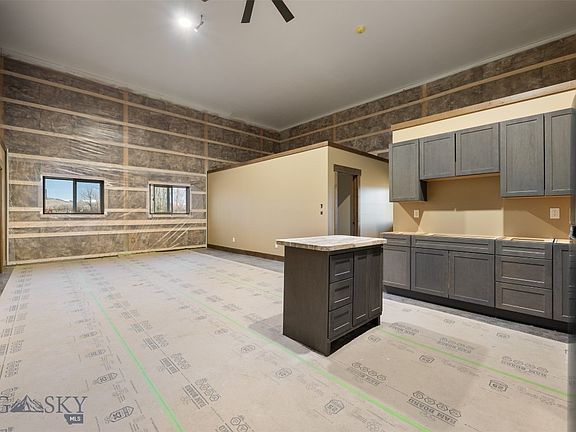 4th image of 219 Ayers St