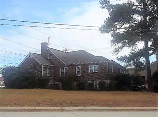 3909 Rockbridge Rd, Stone Mountain, GA 30083