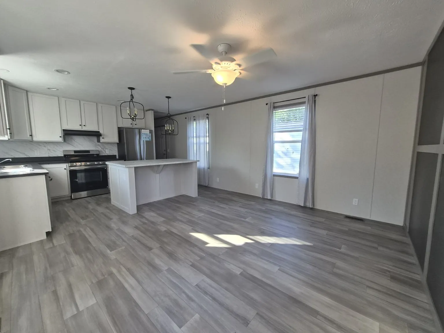 2 bed, $859 — Photo 4