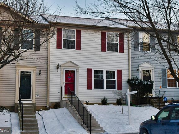 2nd image of 33 Black Oak Ct
