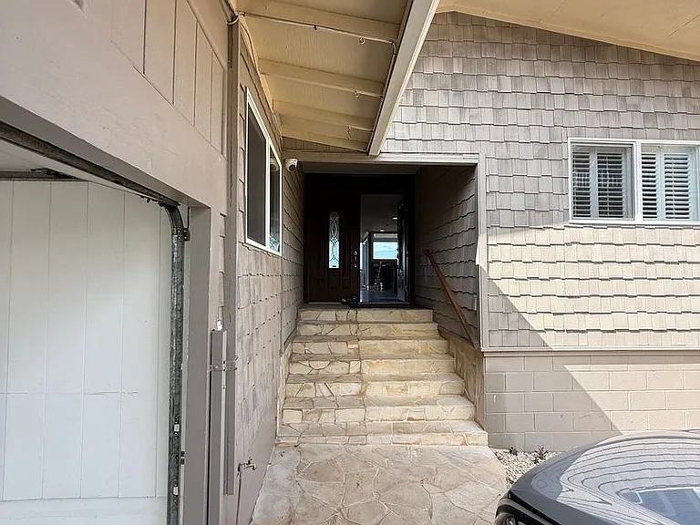 1627 Paula Drive — Photo 3