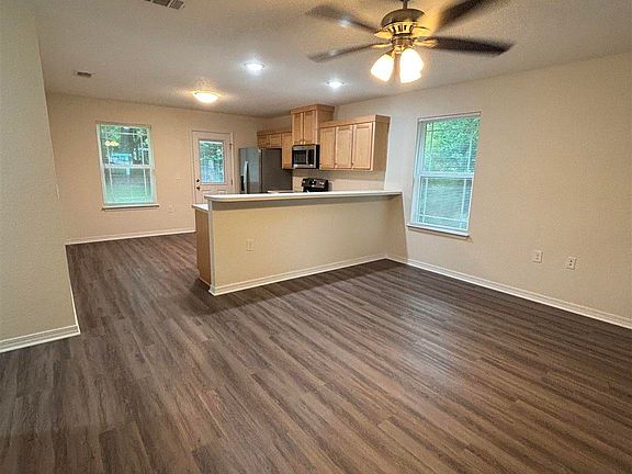 3rd image of 6550 Maddox Rd