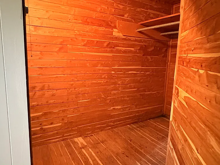 433 Winter St — Photo 17
