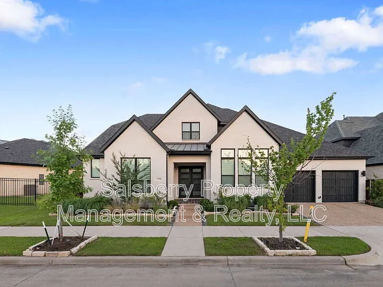 1790 Coopers Hawk Dr — Photo 1