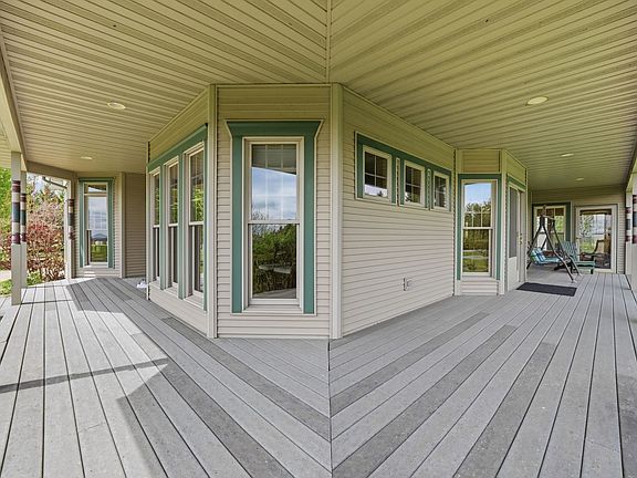 3rd image of 3402 S Paw Paw Road