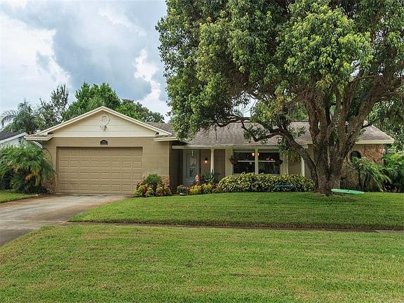 2nd image of 3302 Ferndell Dr