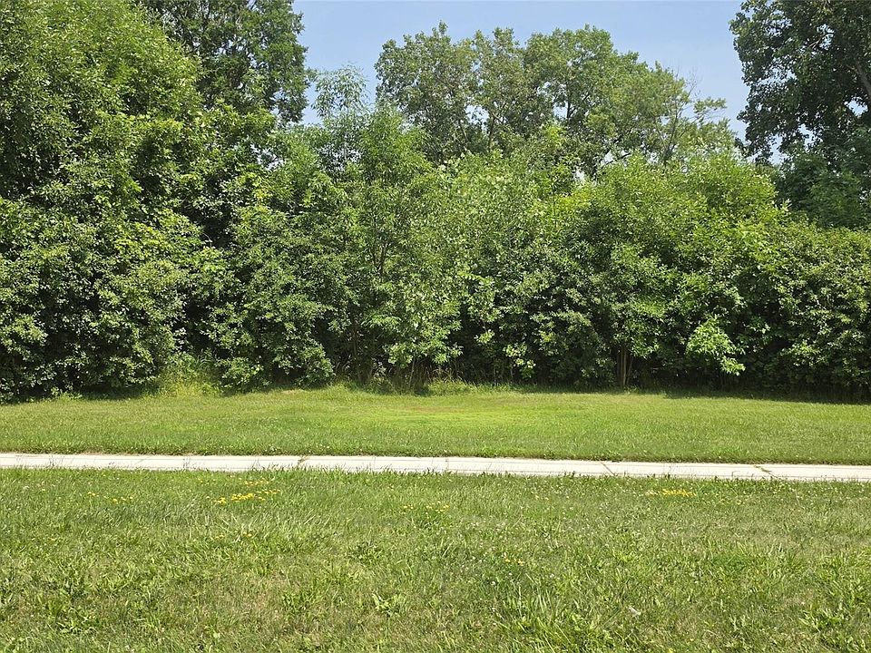 1st image of 39648 Dequindre Rd