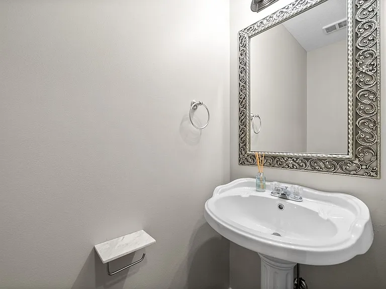 680 Foxfield Dr — Photo 15
