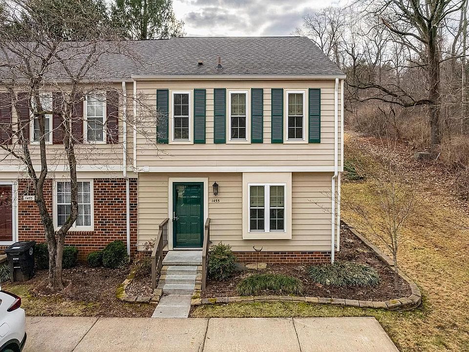 1st image of 1455 Ashbourne Dr