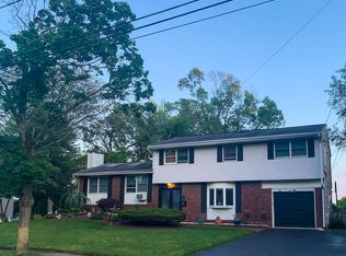 14 Bruning Rd, East Brunswick, NJ 08816