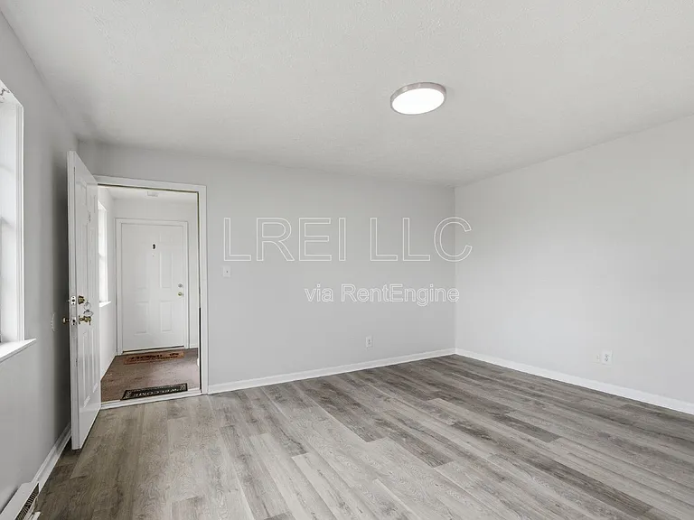 176 Thistlewood Ave #16 — Photo 7