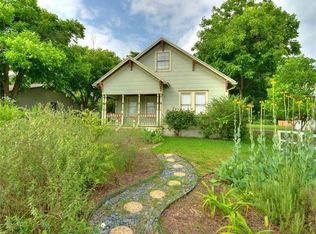 1128 N Main St, Elgin, TX 78621