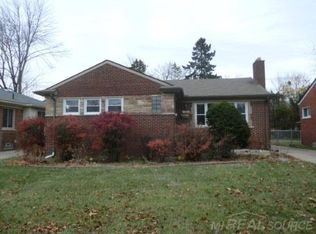 21890 Ridgedale St, Oak Park, MI 48237