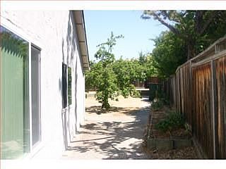 2nd image of 3435 Waterman Ct