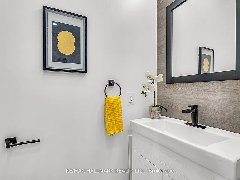 53 Buttonwood Ave — Photo 17
