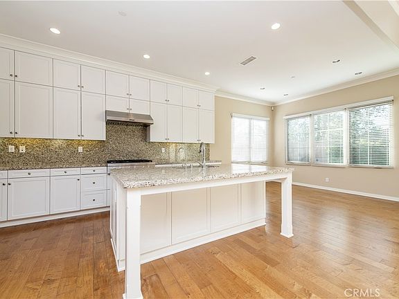 5th image of 79 Field Poppy