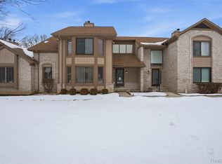 20435 Villa Grande Cir #54, Clinton Township, MI 48038