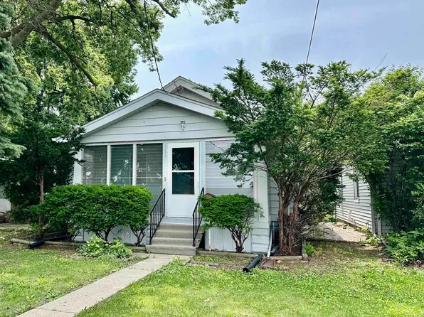 904 E Forrest Hill Ave, Peoria, IL 61603